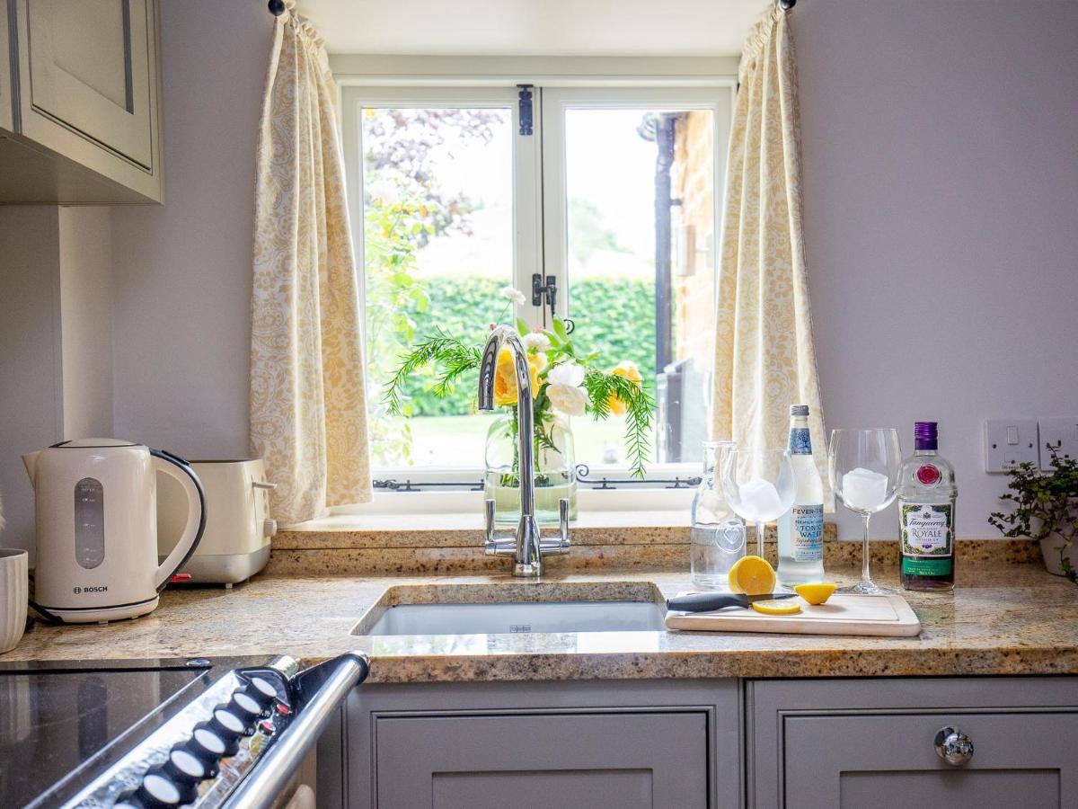 Climbing Rose Cottage - Dog Friendly - Peaceful Cotswold Cottage Adlestrop Екстериор снимка